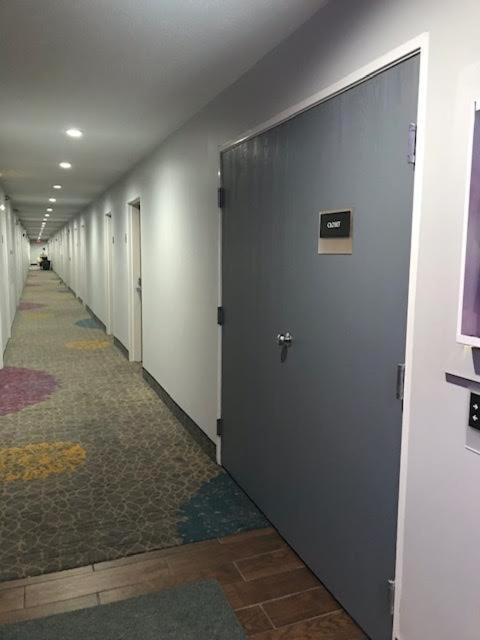 Days Inn By Wyndham Great Lakes Naval Base Норт-Чикаго Экстерьер фото